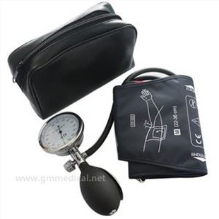 Yetişkin Manuel Kan Basıncı Manşonu, Basınç Göstergeli ve Enflasyon Ampullü Tek Tüplü Manşet Koyu Mavi.